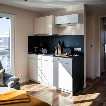 Hausboot Malibu Sunrise Botel